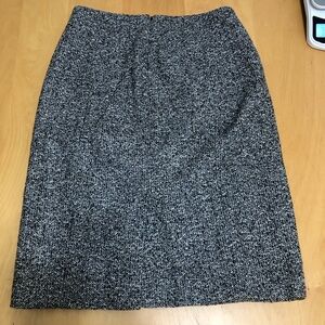 Ann Taylor Gray Tweed Pencil Skirt